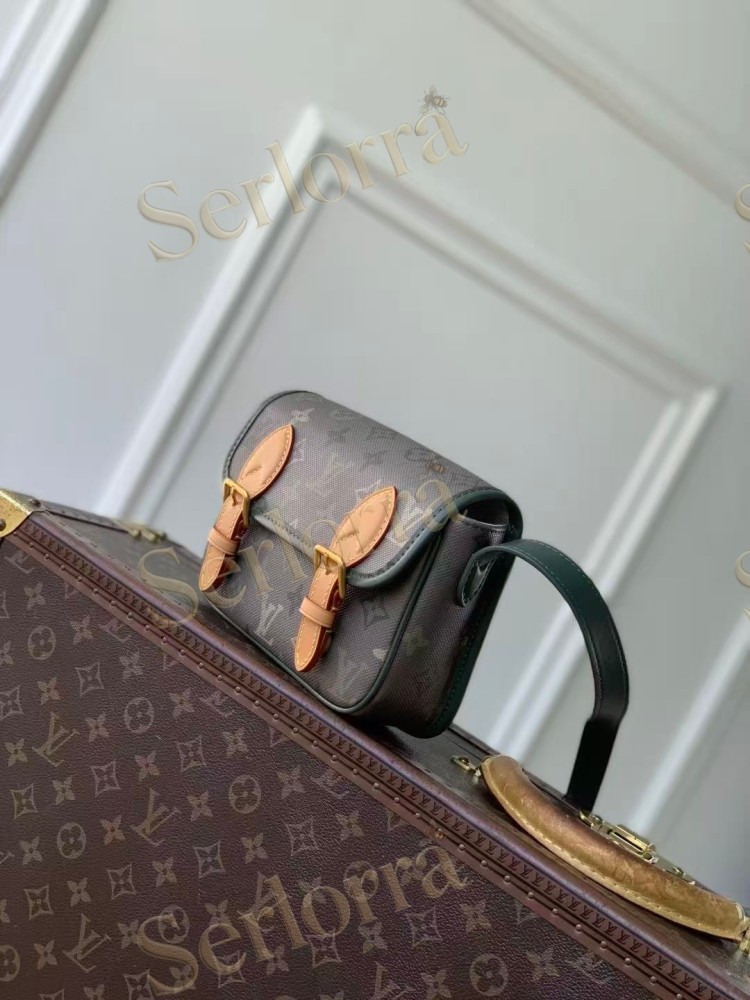 LOUIS VUITTON SATCHEL WEARABLE WALLET