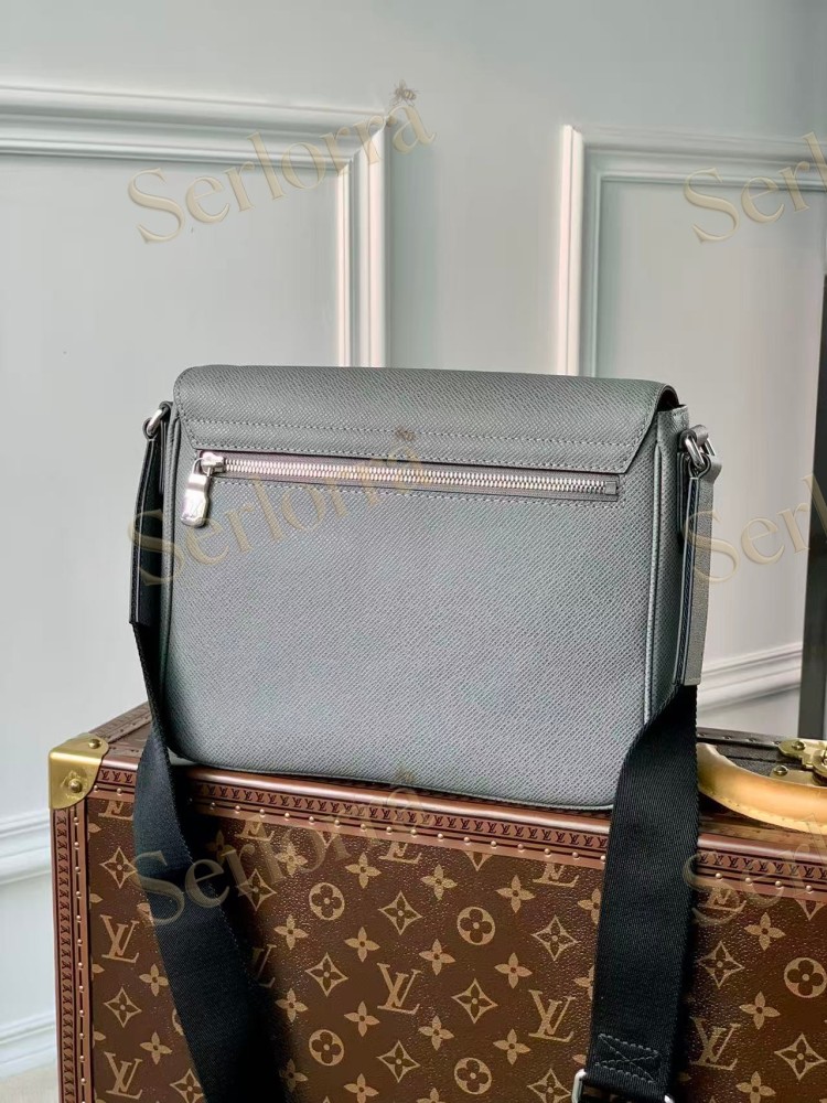 LOUIS VUITTON DISTRICT PM