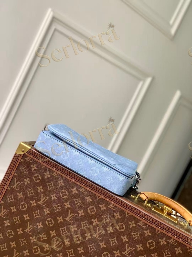 LOUIS VUITTON TRIO MESSENGER