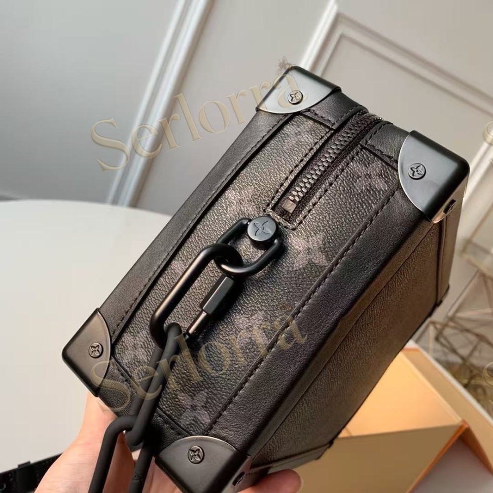 LOUIS VUITTON SOFT TRUNK