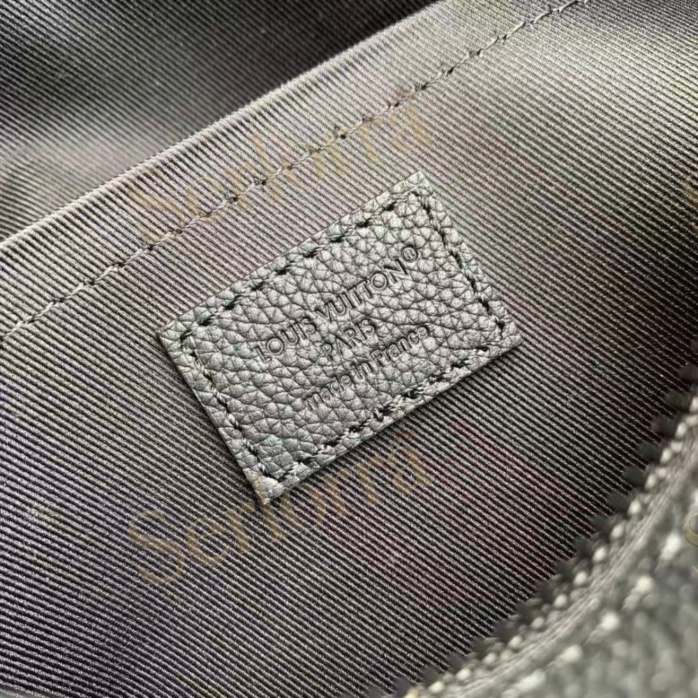 LOUIS VUITTON BOARDING