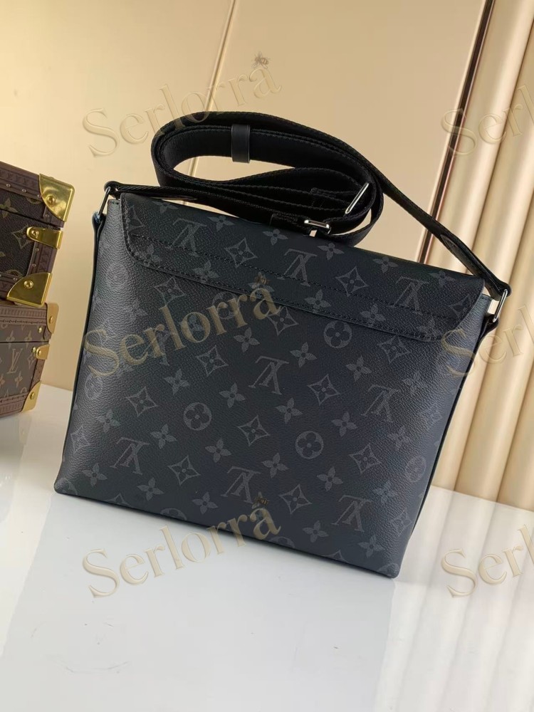 LOUIS VUITTON DISTRICT PM