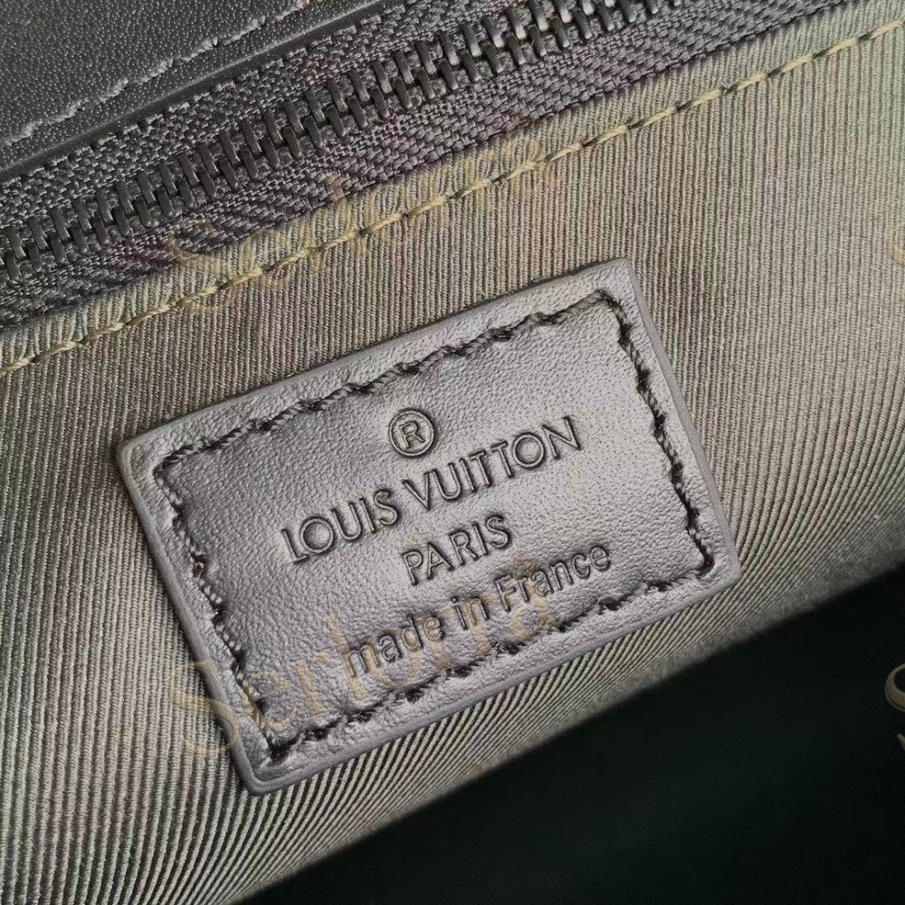 LOUIS VUITTON ROBUSTO BRIEFCASE