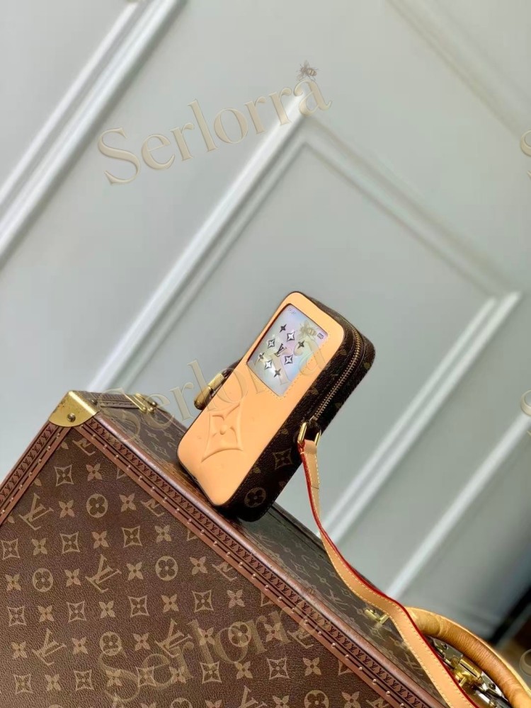 LOUIS VUITTON MUSIC PLAYER WEARABLE WALLET