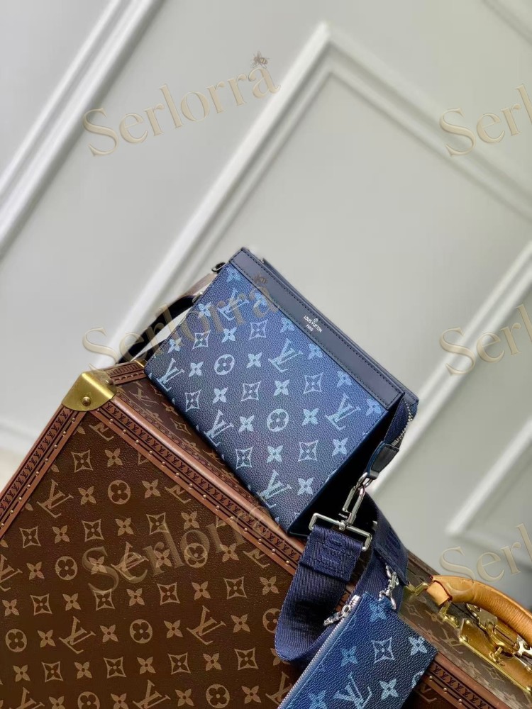 LOUIS VUITTON GASTON WEARABLE WALLET