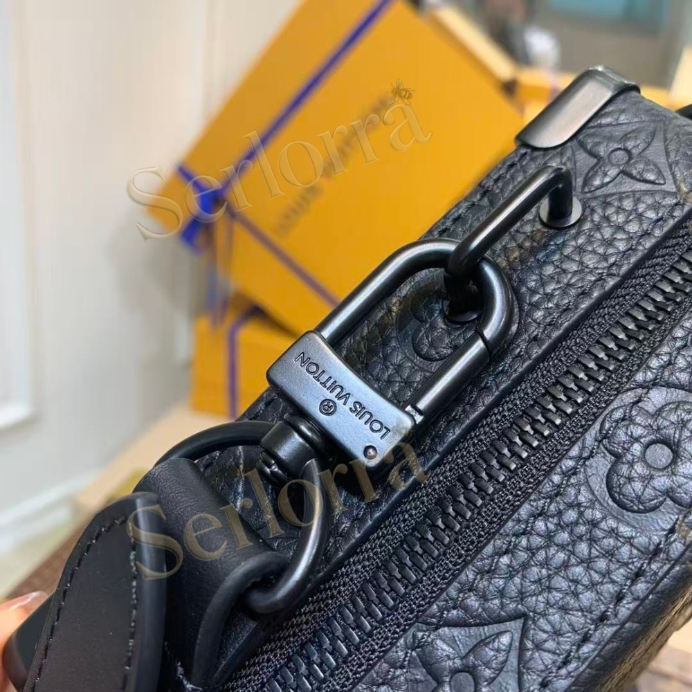 LOUIS VUITTON HANDLE SOFT TRUNK