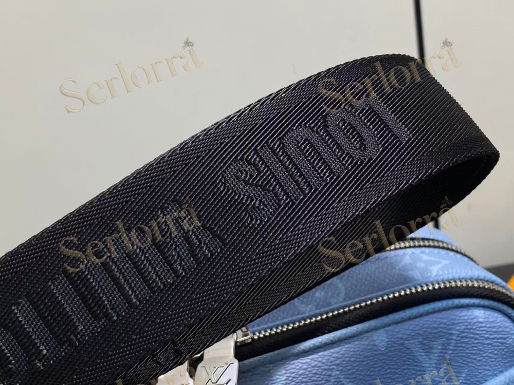 LOUIS VUITTON ALPHA MESSENGER