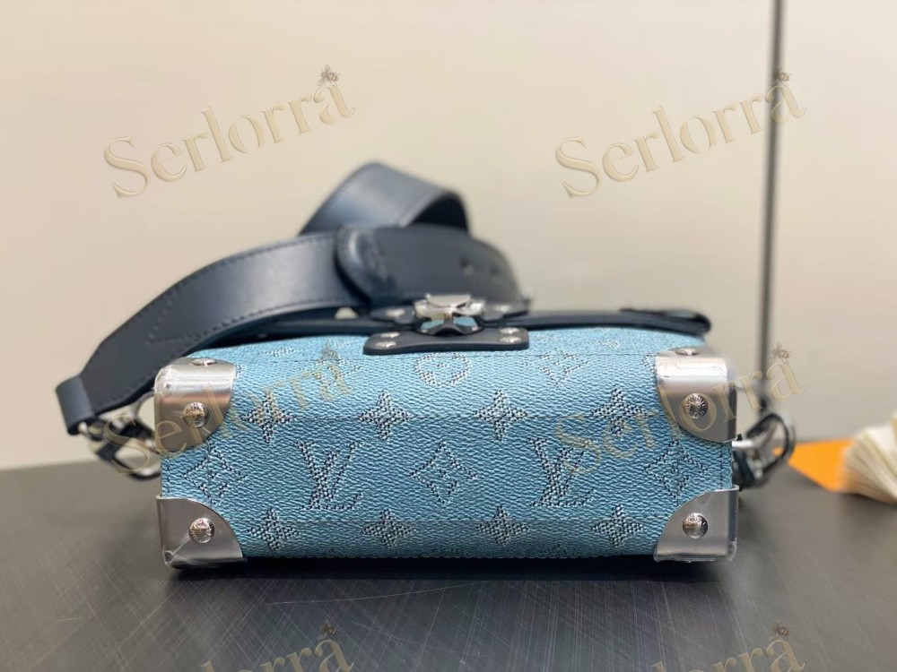 LOUIS VUITTON SOUL TRUNK