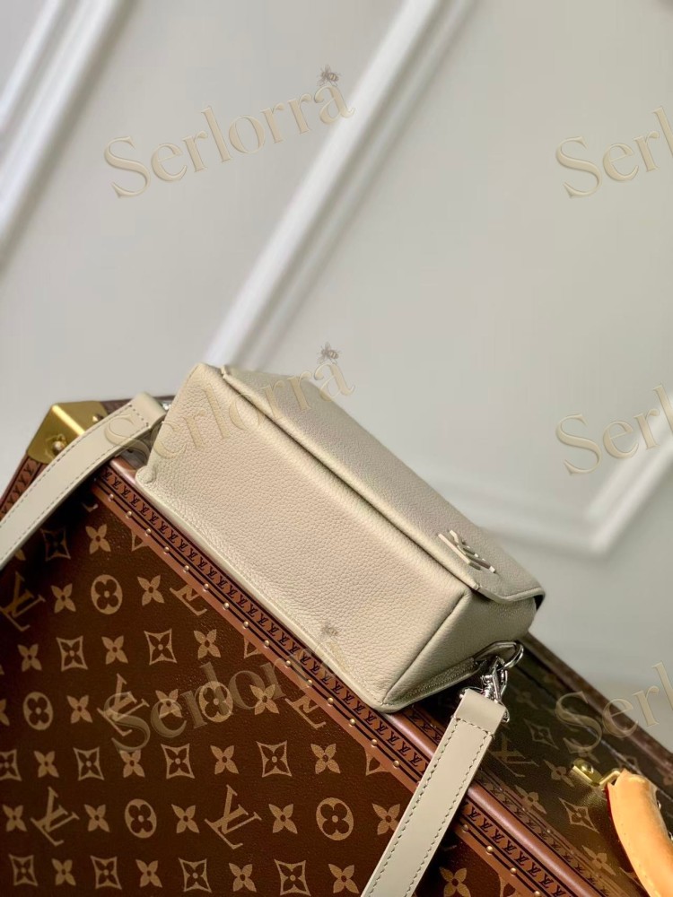 LOUIS VUITTON FASTLINE WEARABLE WALLET