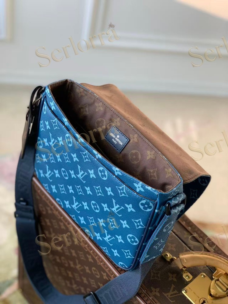 LOUIS VUITTON DISTRICT PM