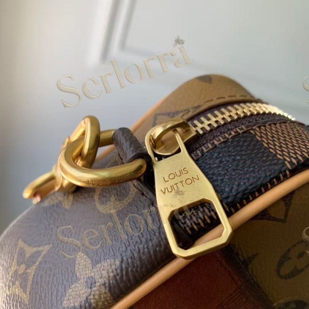 LOUIS VUITTON TROCADÉRO WEARABLE WALLET