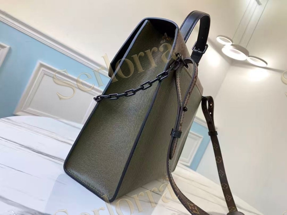 LOUIS VUITTON ROBUSTO BRIEFCASE