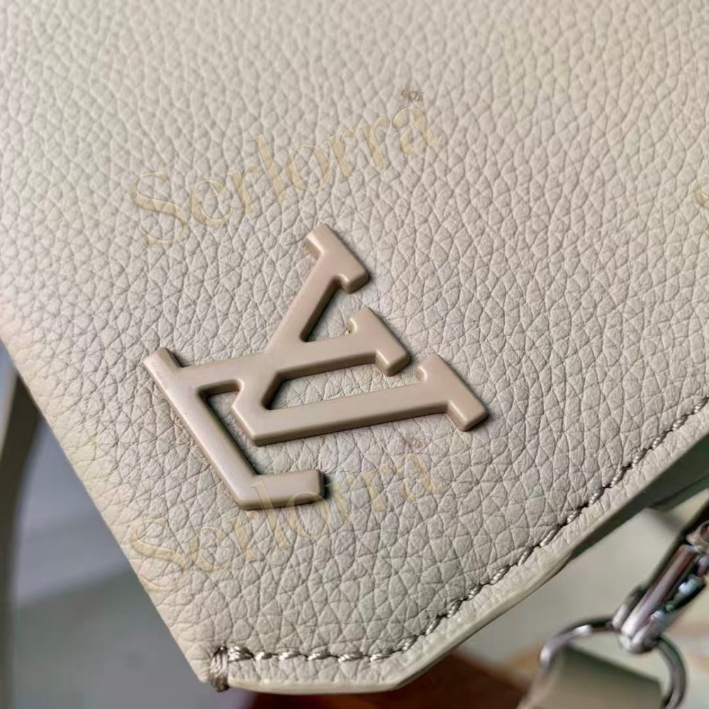 LOUIS VUITTON FASTLINE WEARABLE WALLET