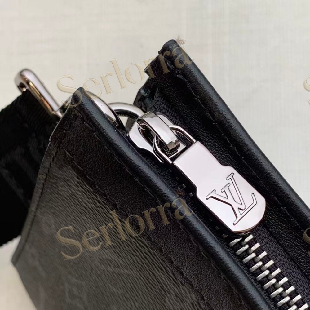 LOUIS VUITTON GASTON WEARABLE WALLET