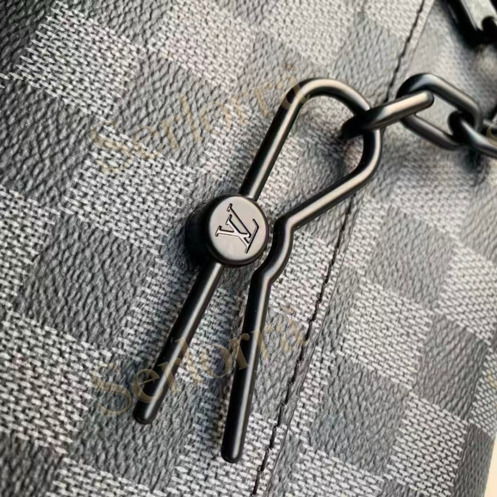 LOUIS VUITTON STEAMER MESSENGER