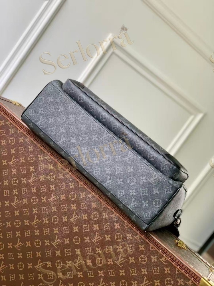 LOUIS VUITTON WEEKENDER BAG