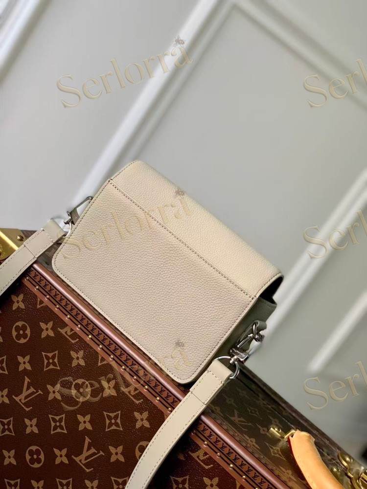 LOUIS VUITTON FASTLINE WEARABLE WALLET