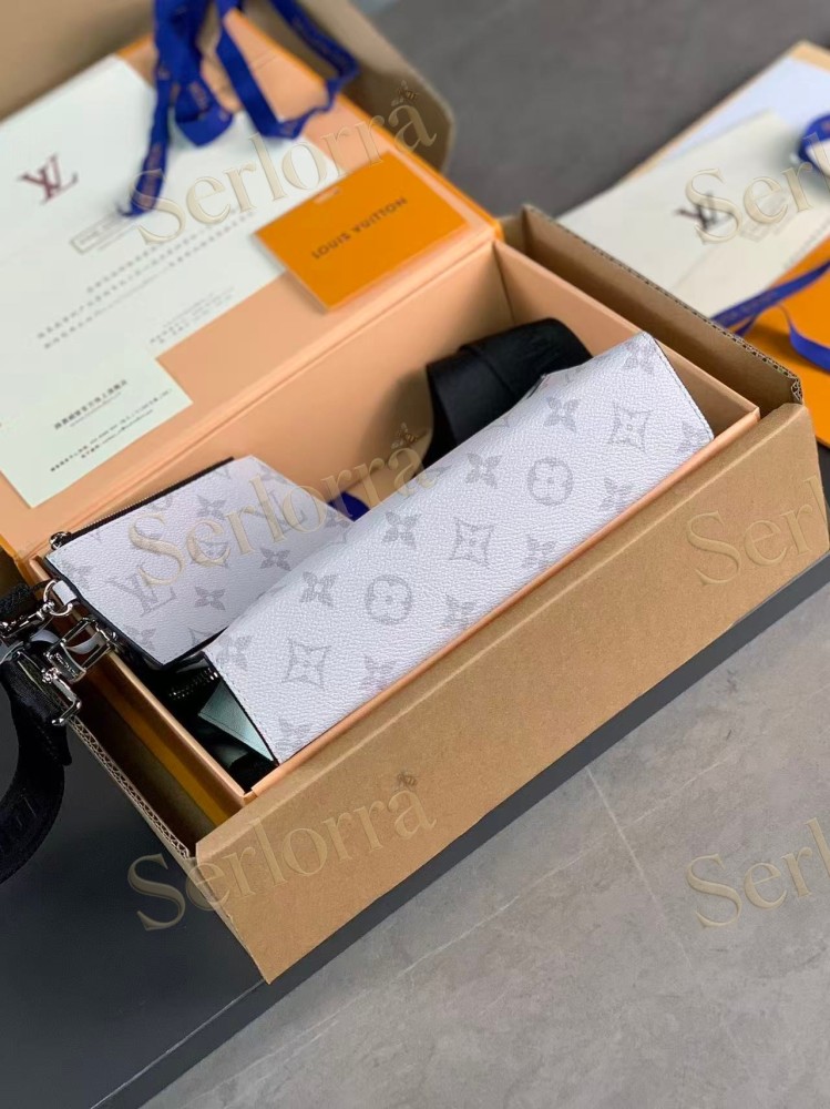 LOUIS VUITTON GASTON WEARABLE WALLET