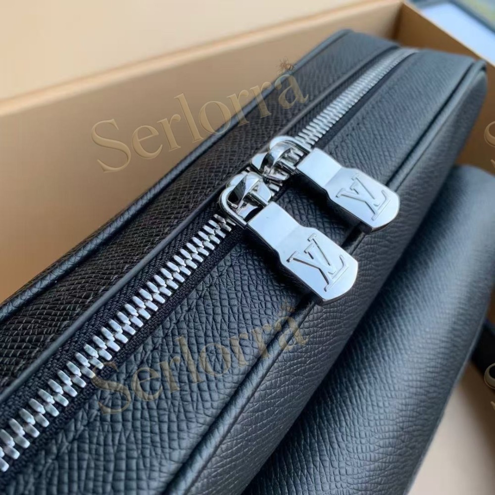 LOUIS VUITTON OUTDOOR MESSENGER