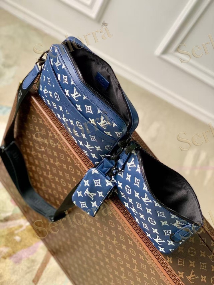 LOUIS VUITTON TRIO MESSENGER