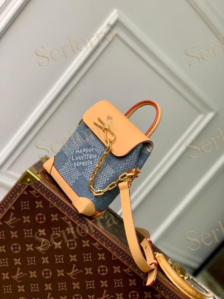 LOUIS VUITTON NANO STEAMER
