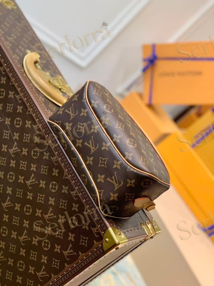 LOUIS VUITTON MONOGRAM CANVAS BLOIS