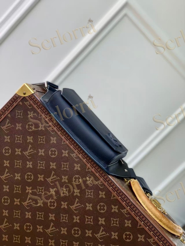 LOUIS VUITTON TAKEOFF SLING