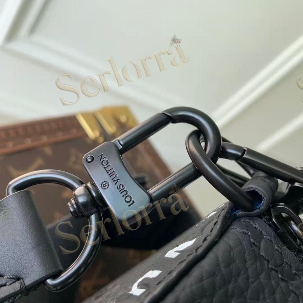 LOUIS VUITTON SOFT POLOCHON PM