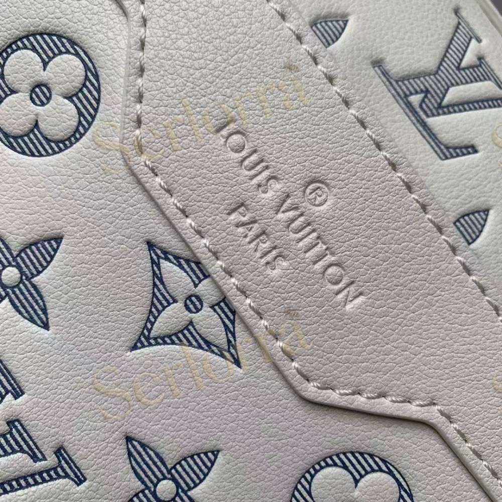 LOUIS VUITTON TRIO MESSENGER