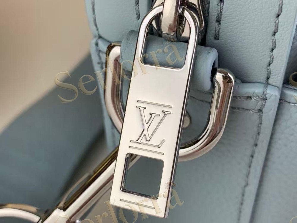 LOUIS VUITTON FASTLINE MESSENGER