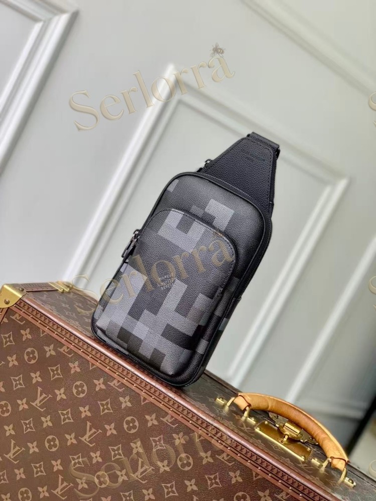 LOUIS VUITTON AVENUE SLINGBAG