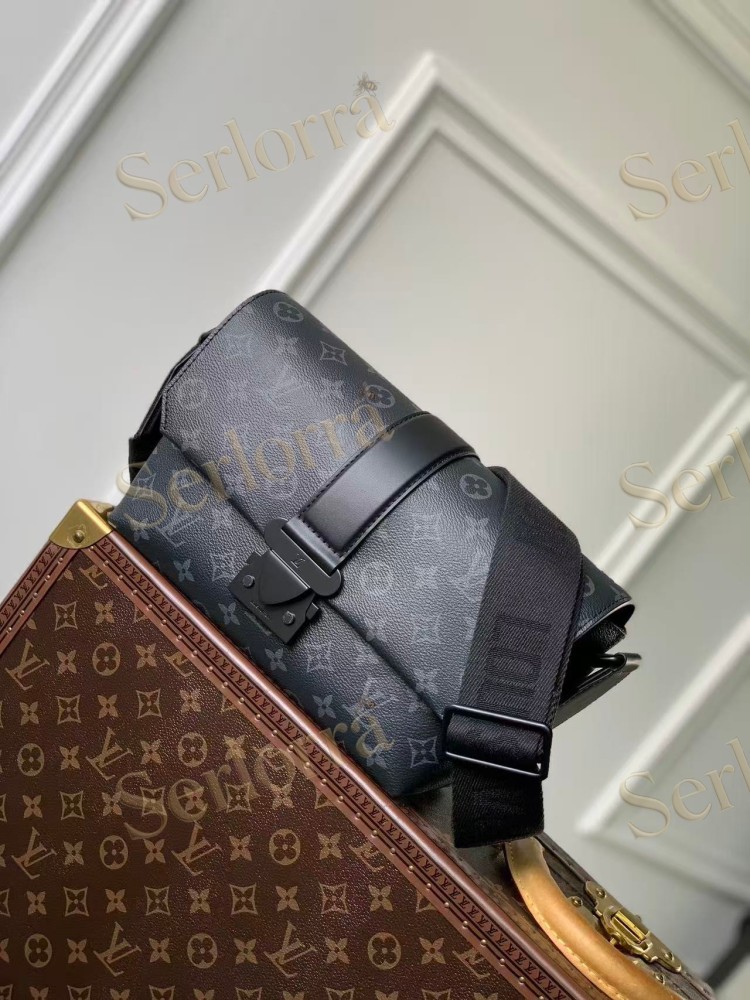 LOUIS VUITTON S-CAPE MESSENGER BAG