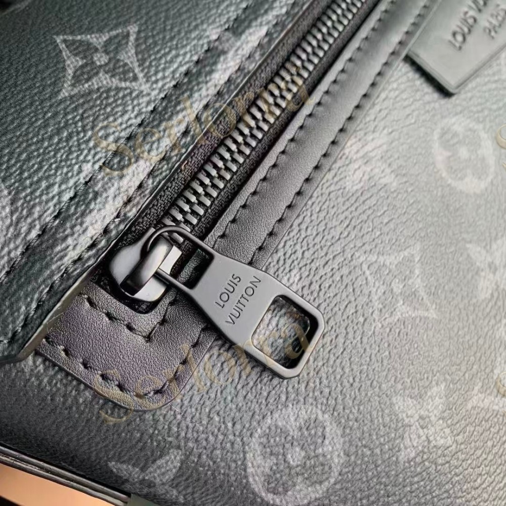 LOUIS VUITTON S-CAPE MESSENGER BAG