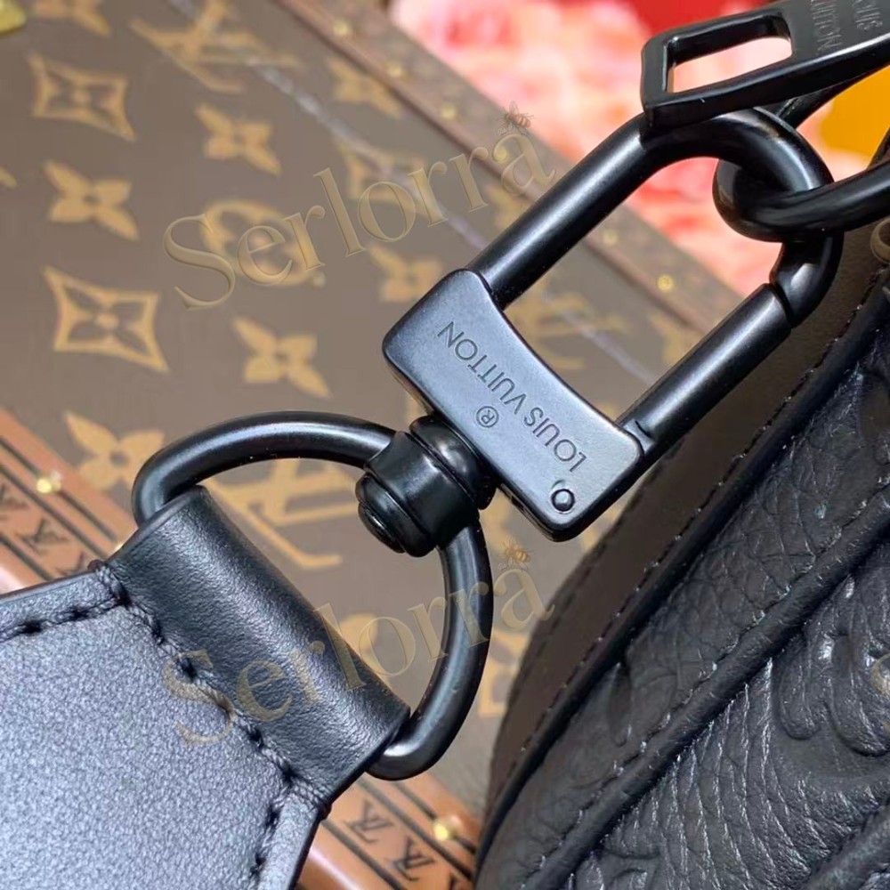 LOUIS VUITTON STEAMER MESSENGER
