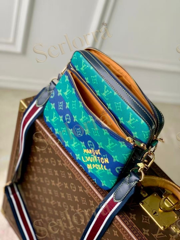 LOUIS VUITTON TRIO MESSENGER