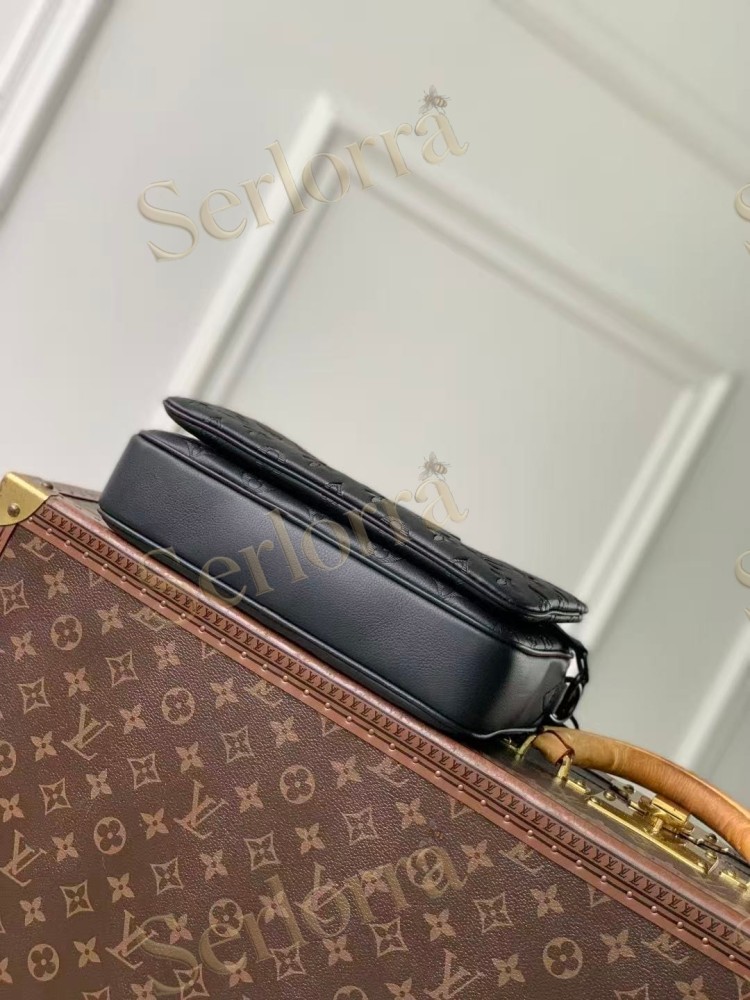 LOUIS VUITTON TRIO MESSENGER