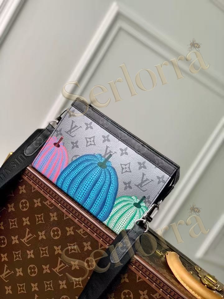 LOUIS VUITTON YK GASTON WEARABLE WALLET
