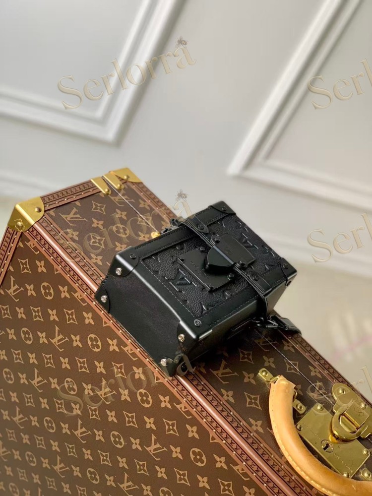 LOUIS VUITTON VERTICAL TRUNK WEARABLE WALLET MEN'S BAG 'BLACK'