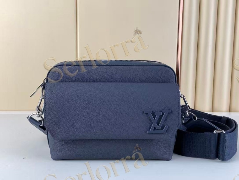 LOUIS VUITTON FASTLINE MESSENGER