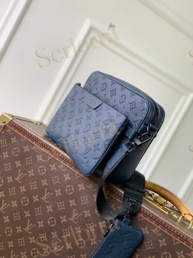 LOUIS VUITTON TRIO MESSENGER