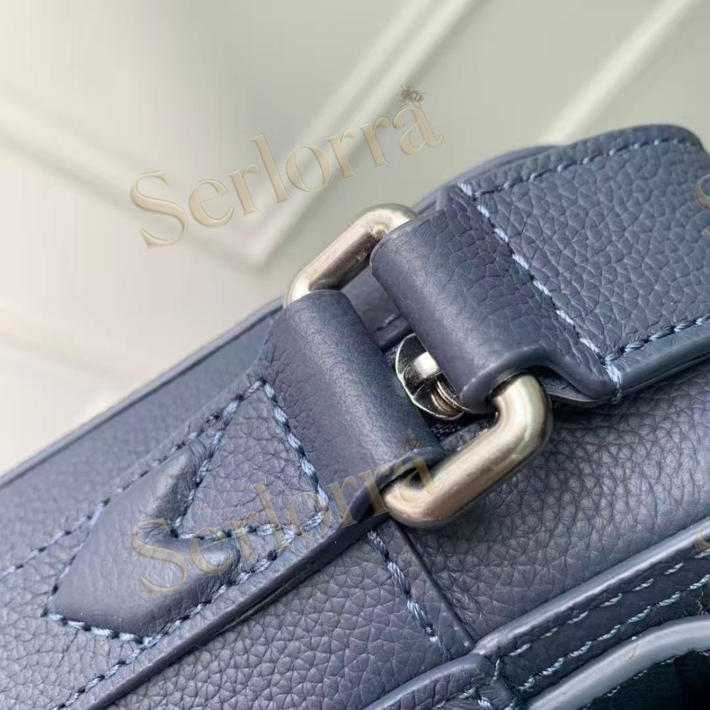 LOUIS VUITTON BOARDING