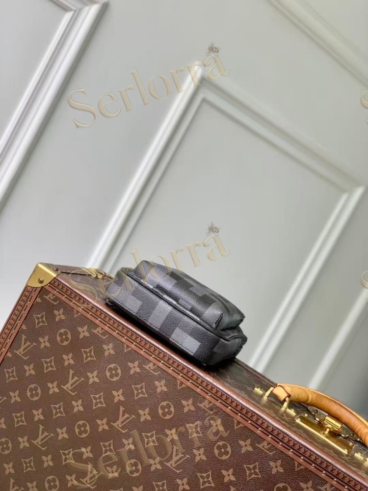 LOUIS VUITTON AVENUE SLINGBAG