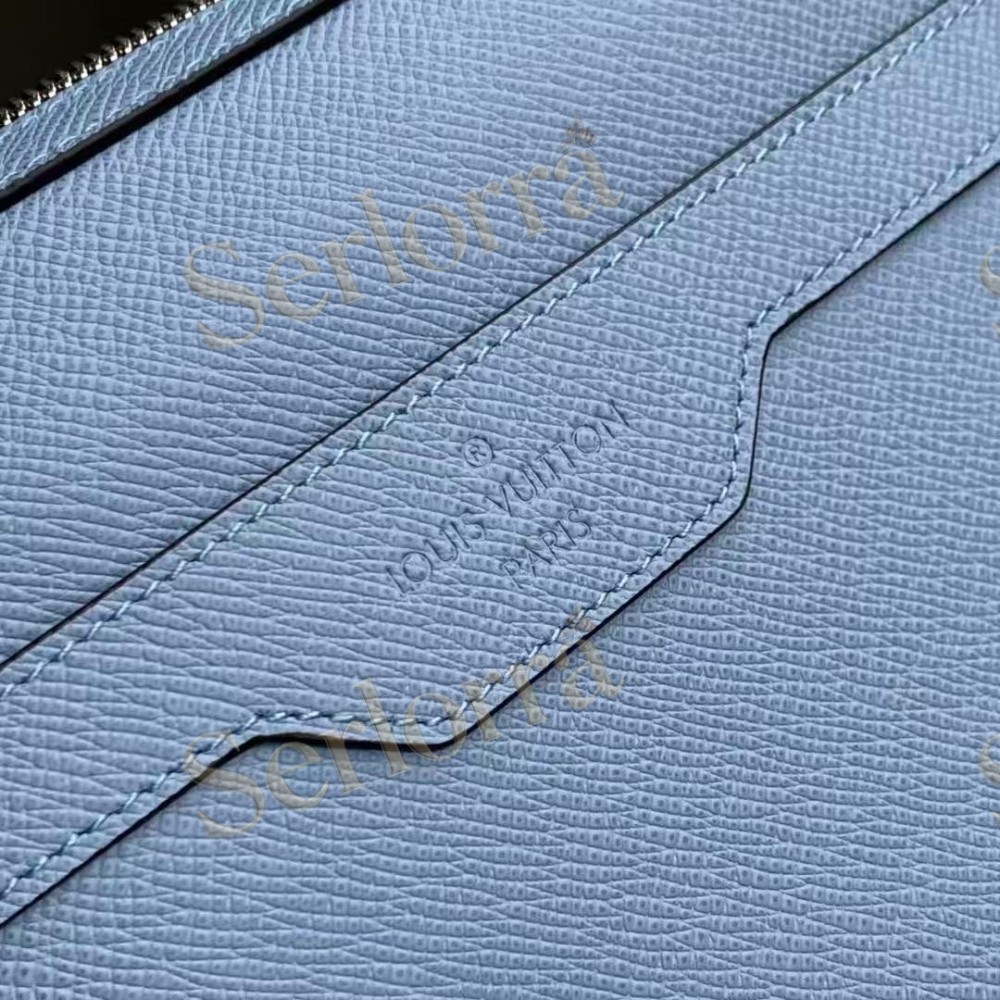 LOUIS VUITTON TRIO MESSENGER