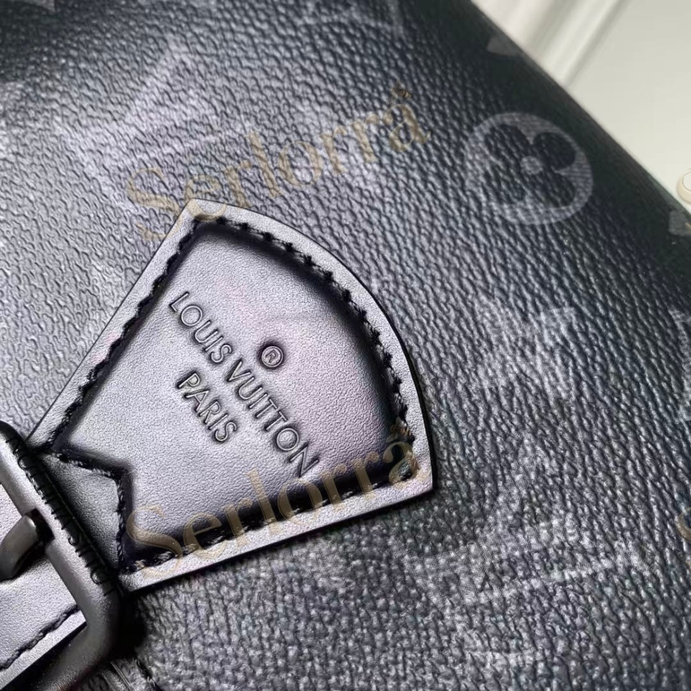 LOUIS VUITTON MONTSOURIS MESSENGER PM