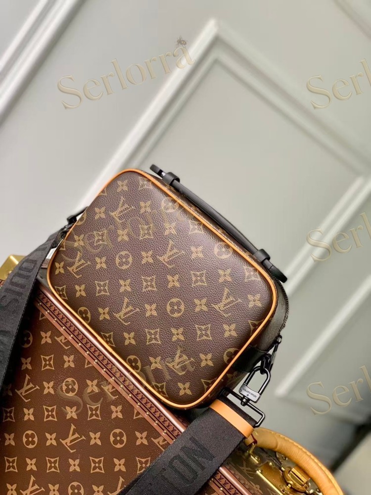 LOUIS VUITTON S-LOCK MESSENGER BAG