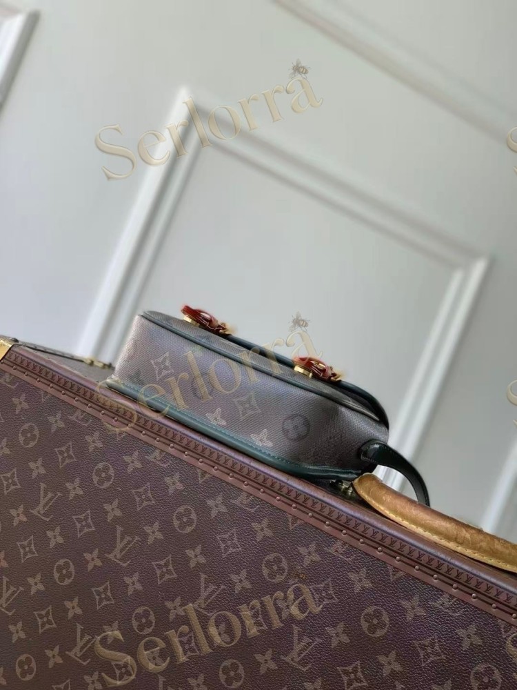 LOUIS VUITTON SATCHEL WEARABLE WALLET