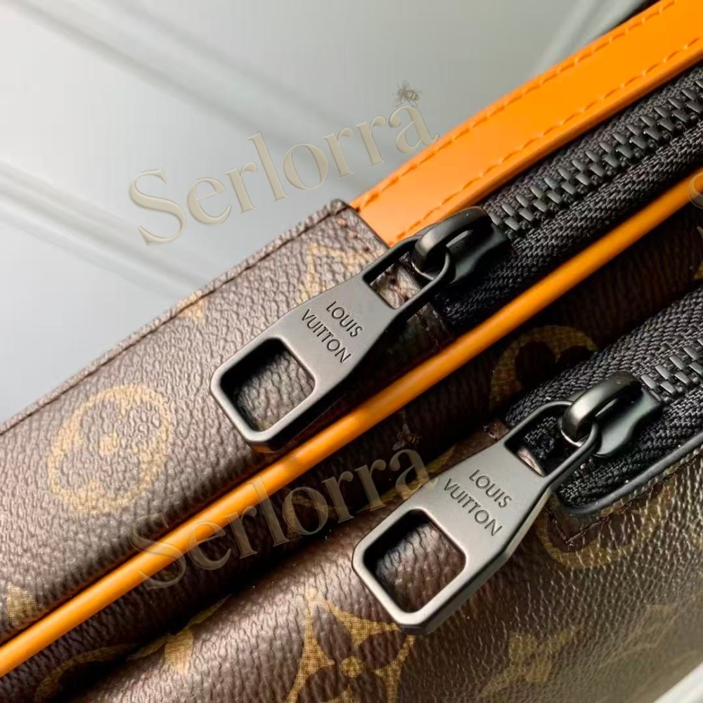 LOUIS VUITTON AVENUE SLINGBAG