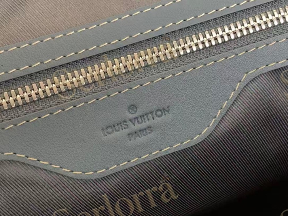 LOUIS VUITTON WEEKEND TOTE NM