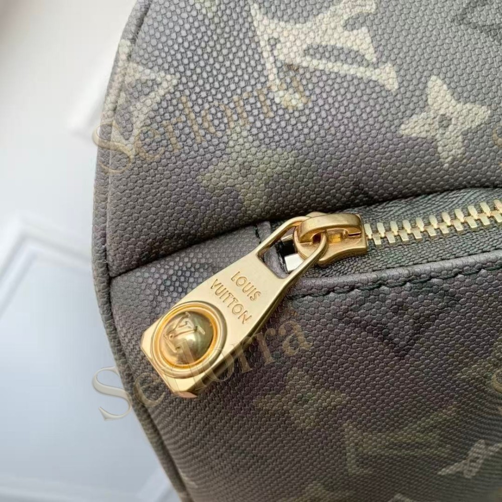 LOUIS VUITTON RUSH BUMBAG