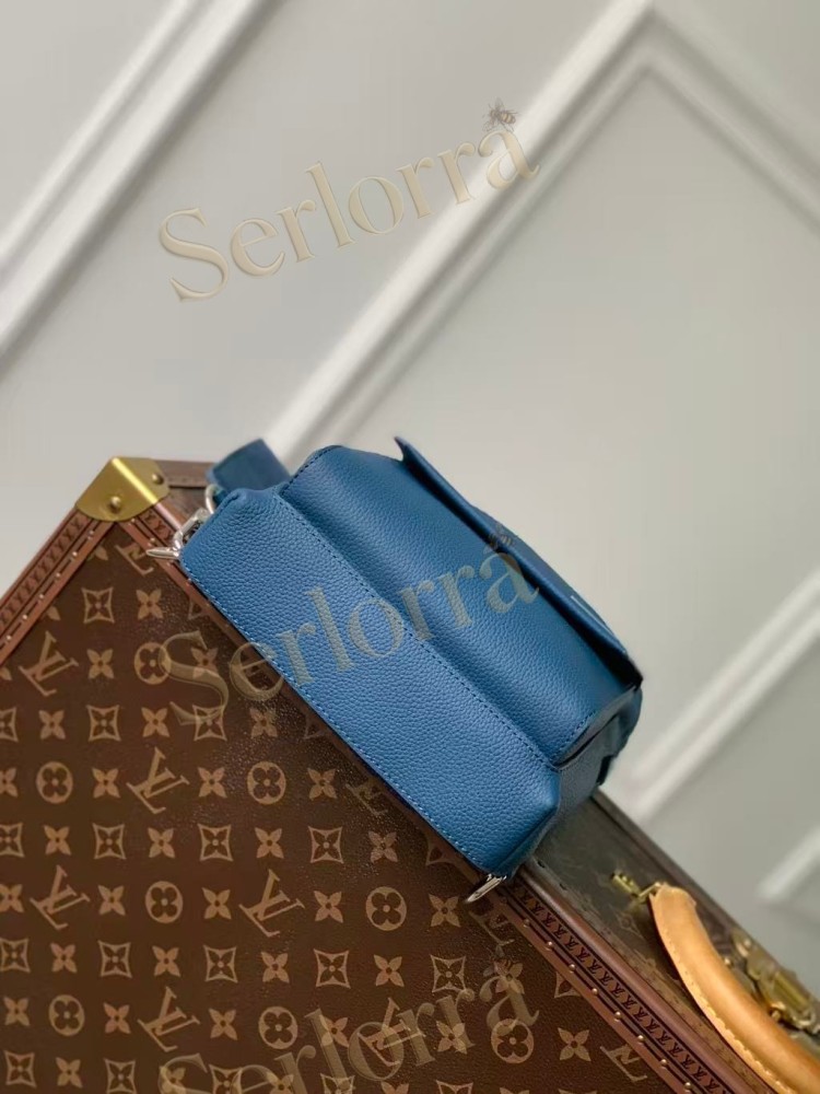 LOUIS VUITTON PILOT CROSSBODY BAG